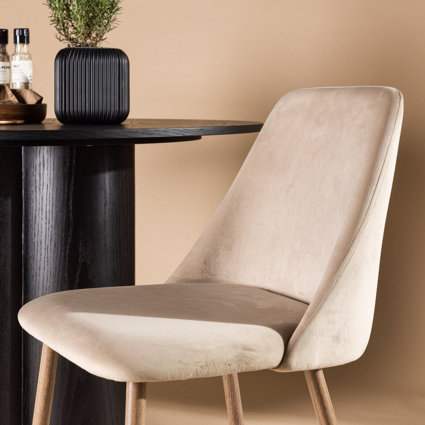 Night Spisestol Venture Design Spisestol