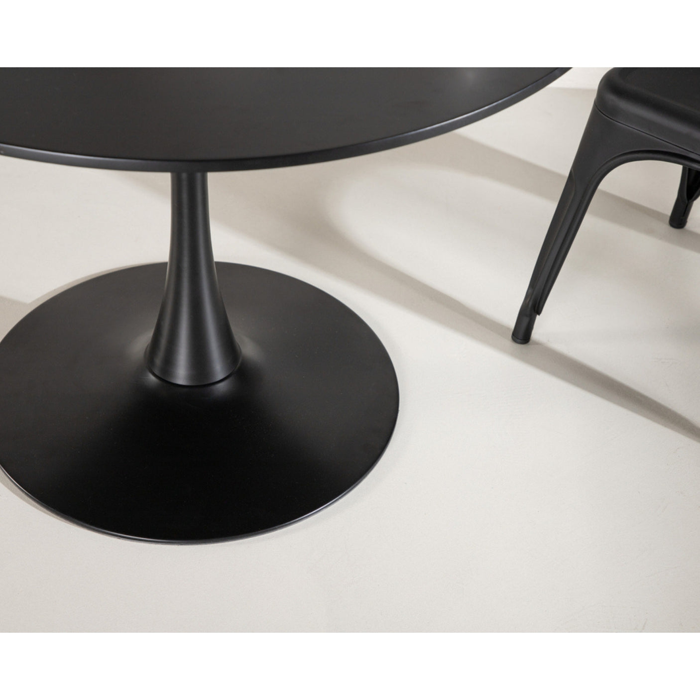 Glade Dining Table Venture Design Spisebord