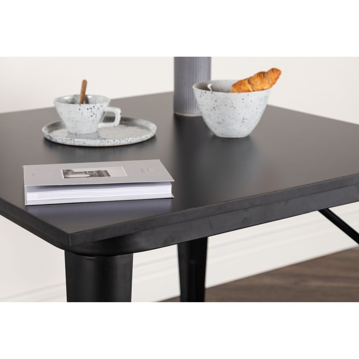 Tempe Table Venture Design Spisebord