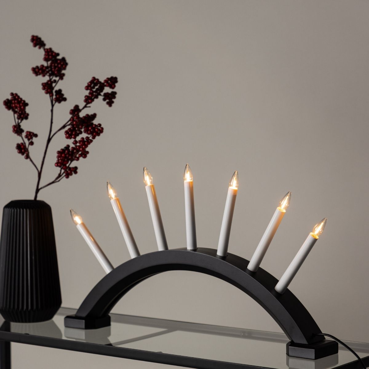 Kebnekaise Table Lamp Venture Design Julebelysning