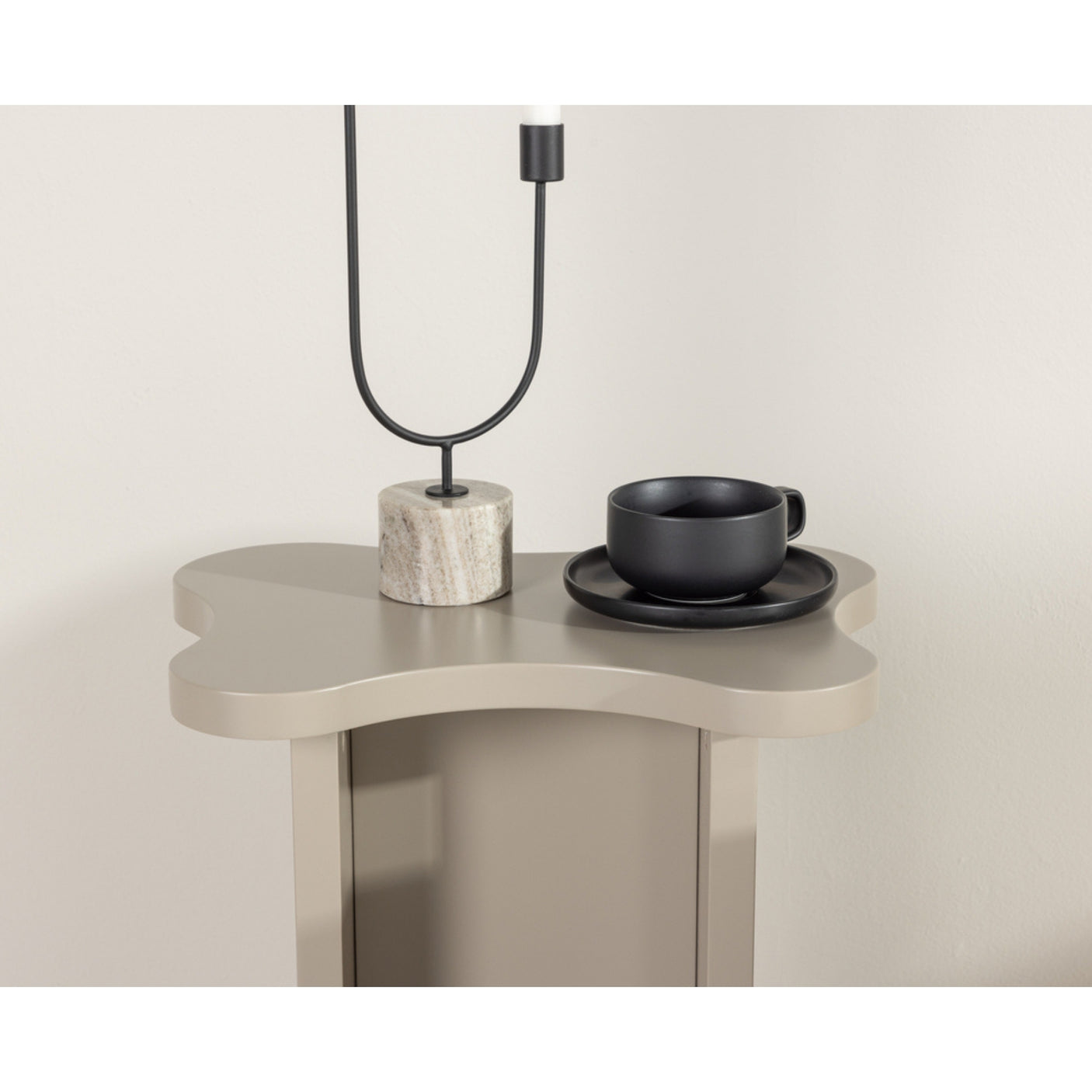 Molde Table Venture Design Sidebord