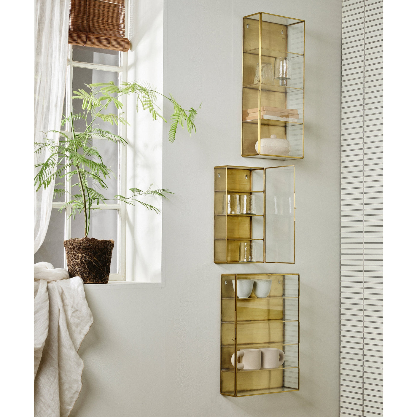 ADA murskap i jern, S, 40x20 - gull finish Nordal WALL/ DISP