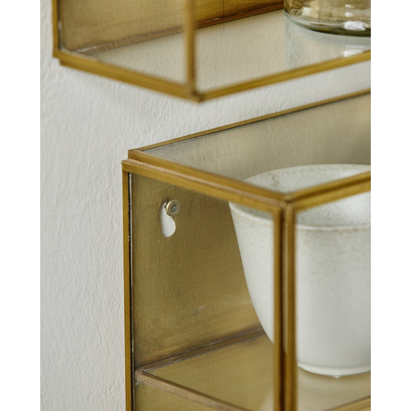 ADA murskap i jern, M, 50x35 - gull finish Nordal WALL/ DISP