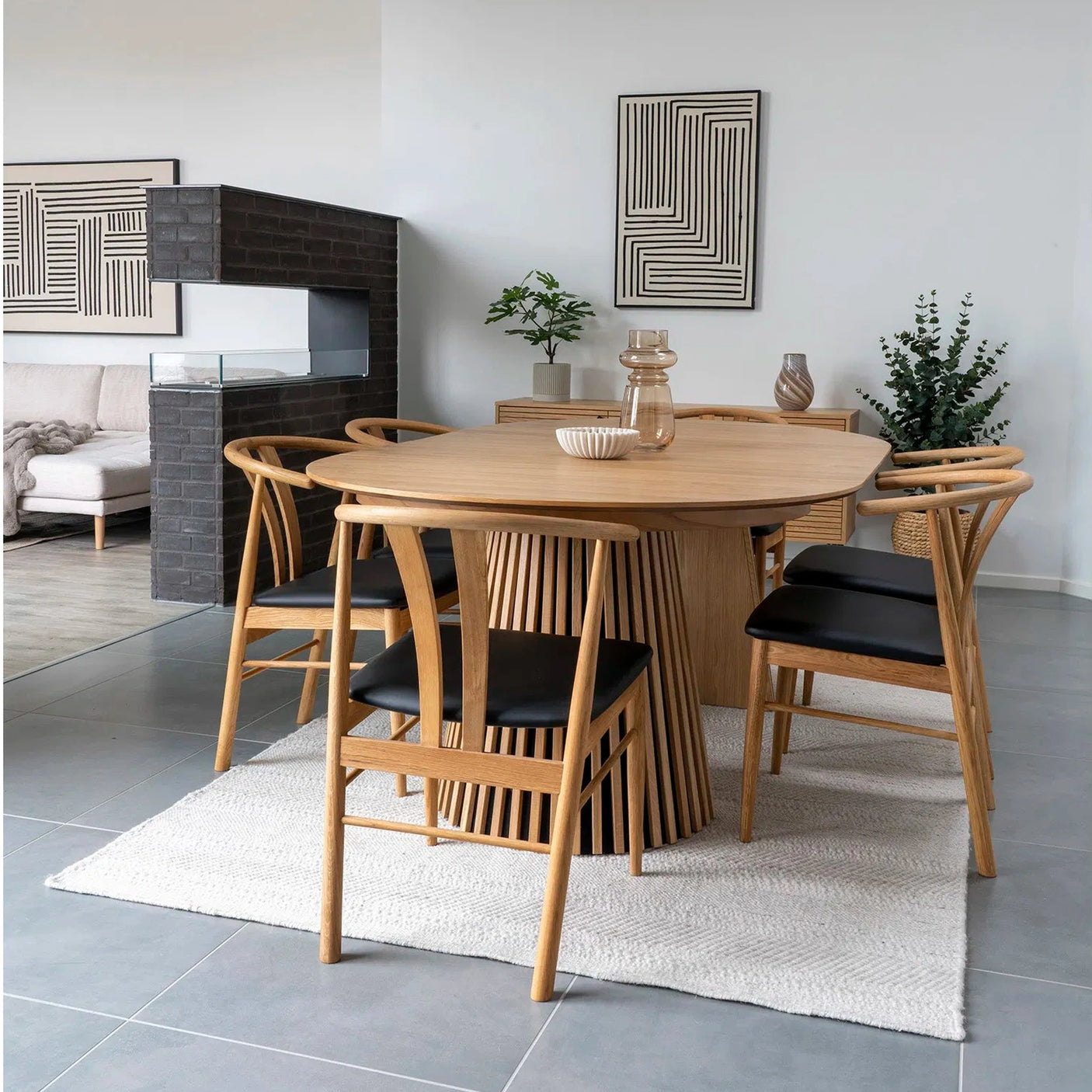 Osaka Spisebord m/ 2 ileggsplater House Nordic Spisebord