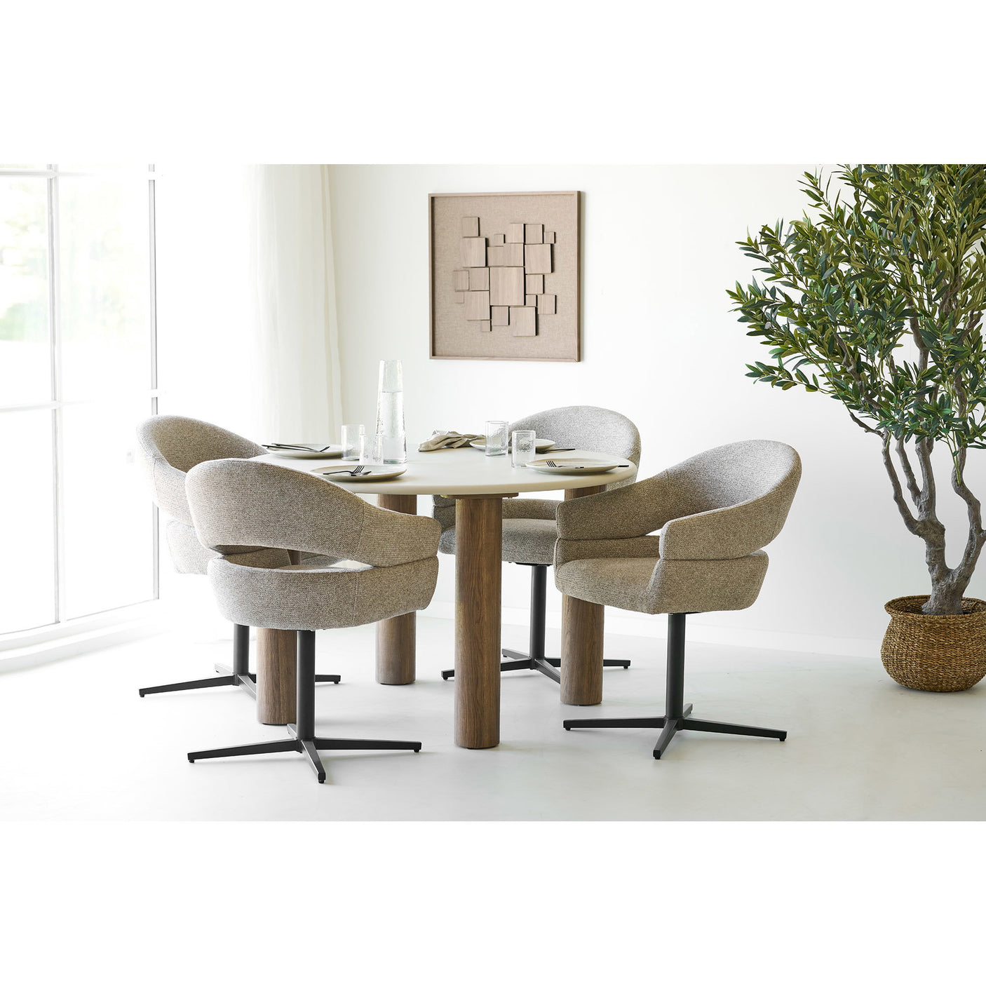 Fondi Spisebord House Nordic Spisebord