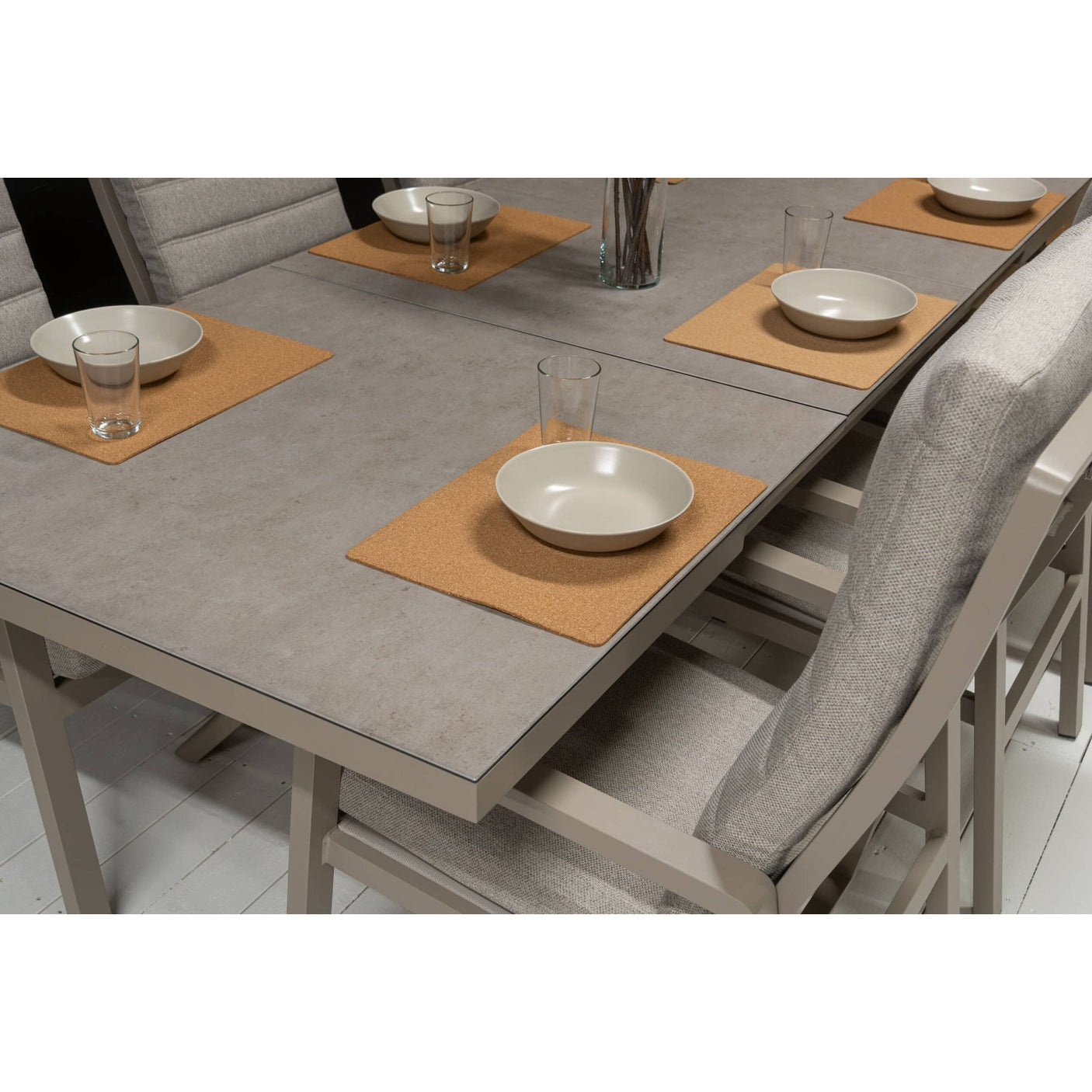 Almeria uttrekksbord 180/240 - sand Hartman Spisebord