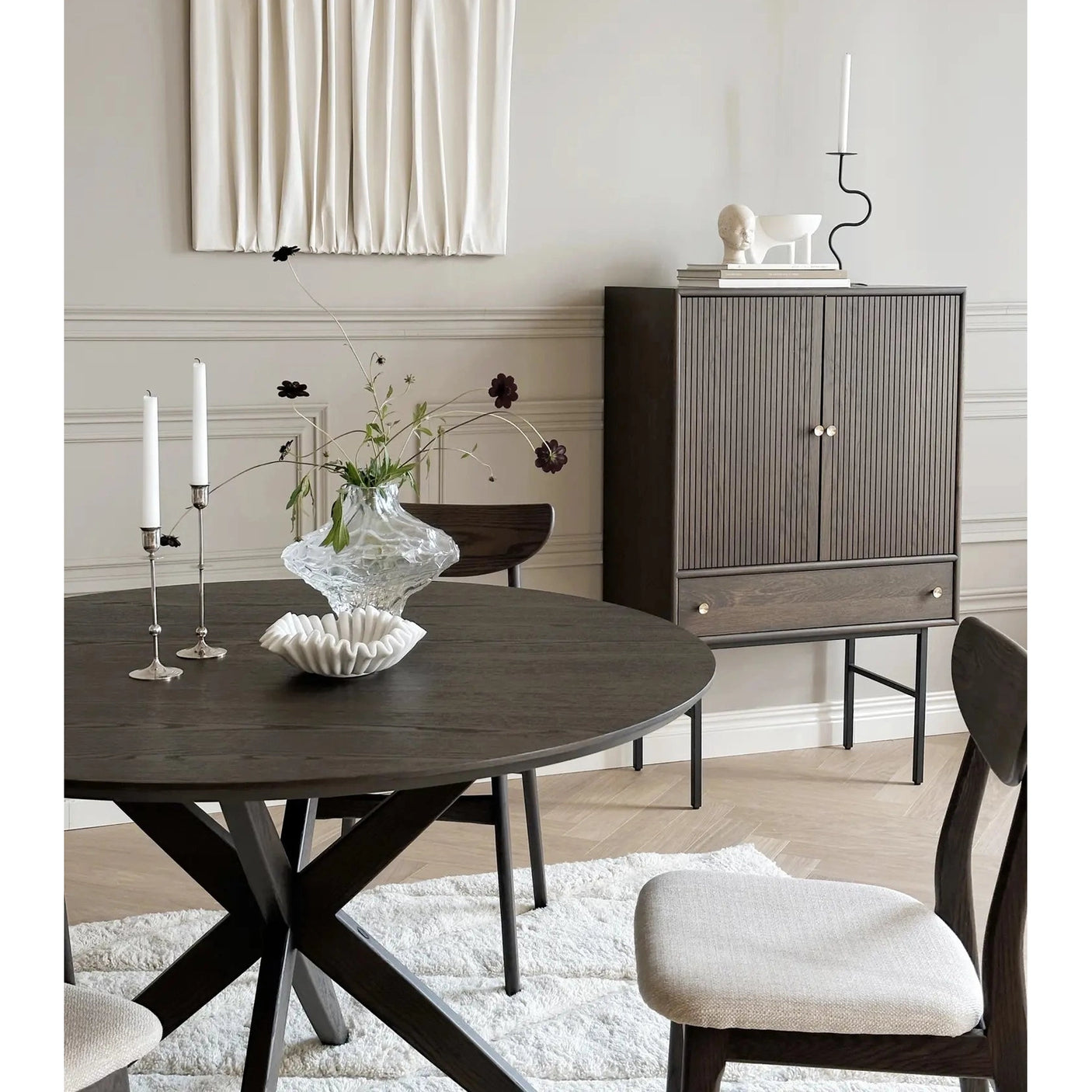 Calverton spisebord Ø120 Rowico Spisebord