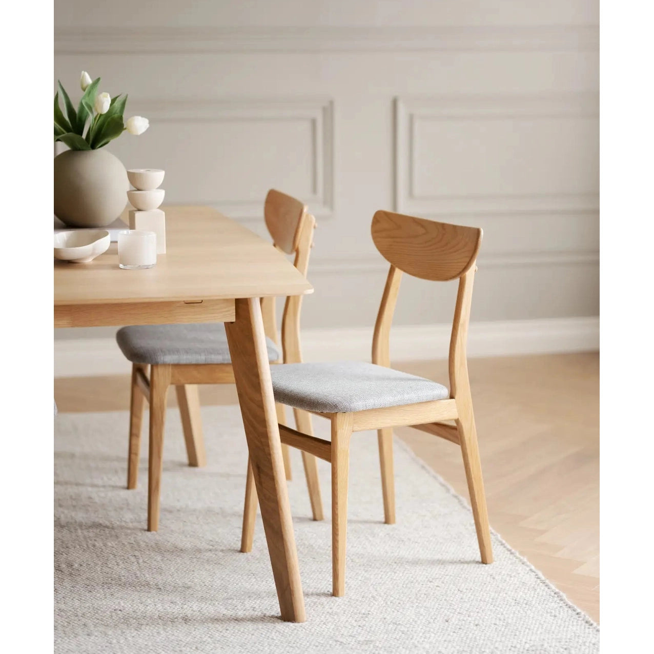 Cirrus butterfly ext spisebord 150+45 Rowico Spisebord