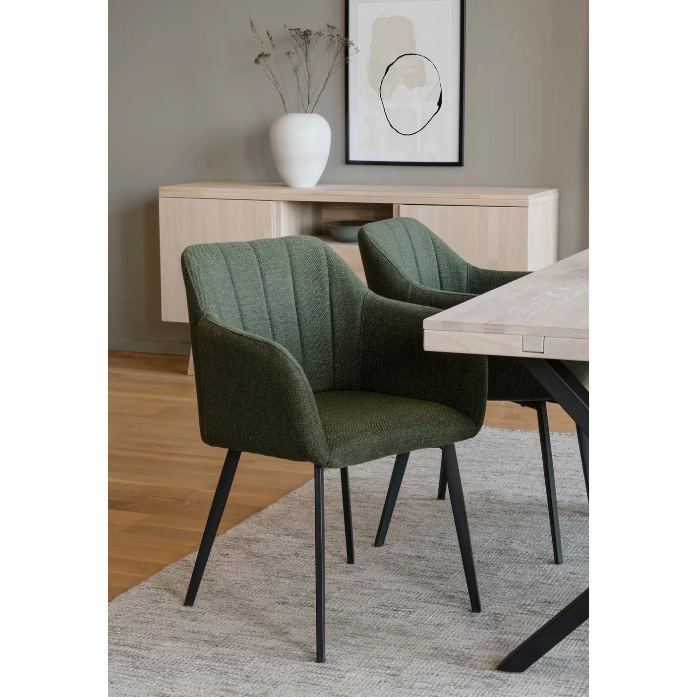 Bolton spisestol med armstøtte Rowico Spisestol