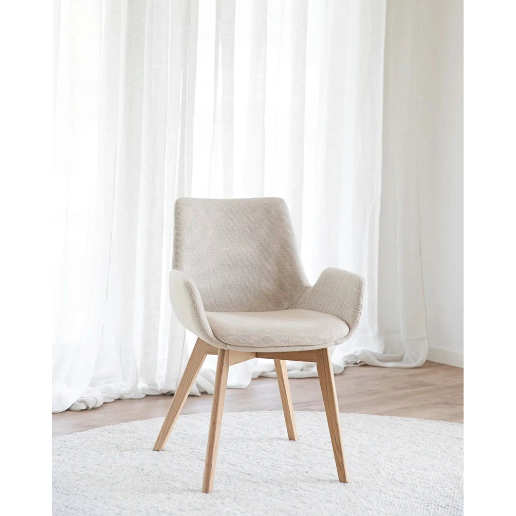 Drimsdale spisestol med armstøtte Rowico Spisestol