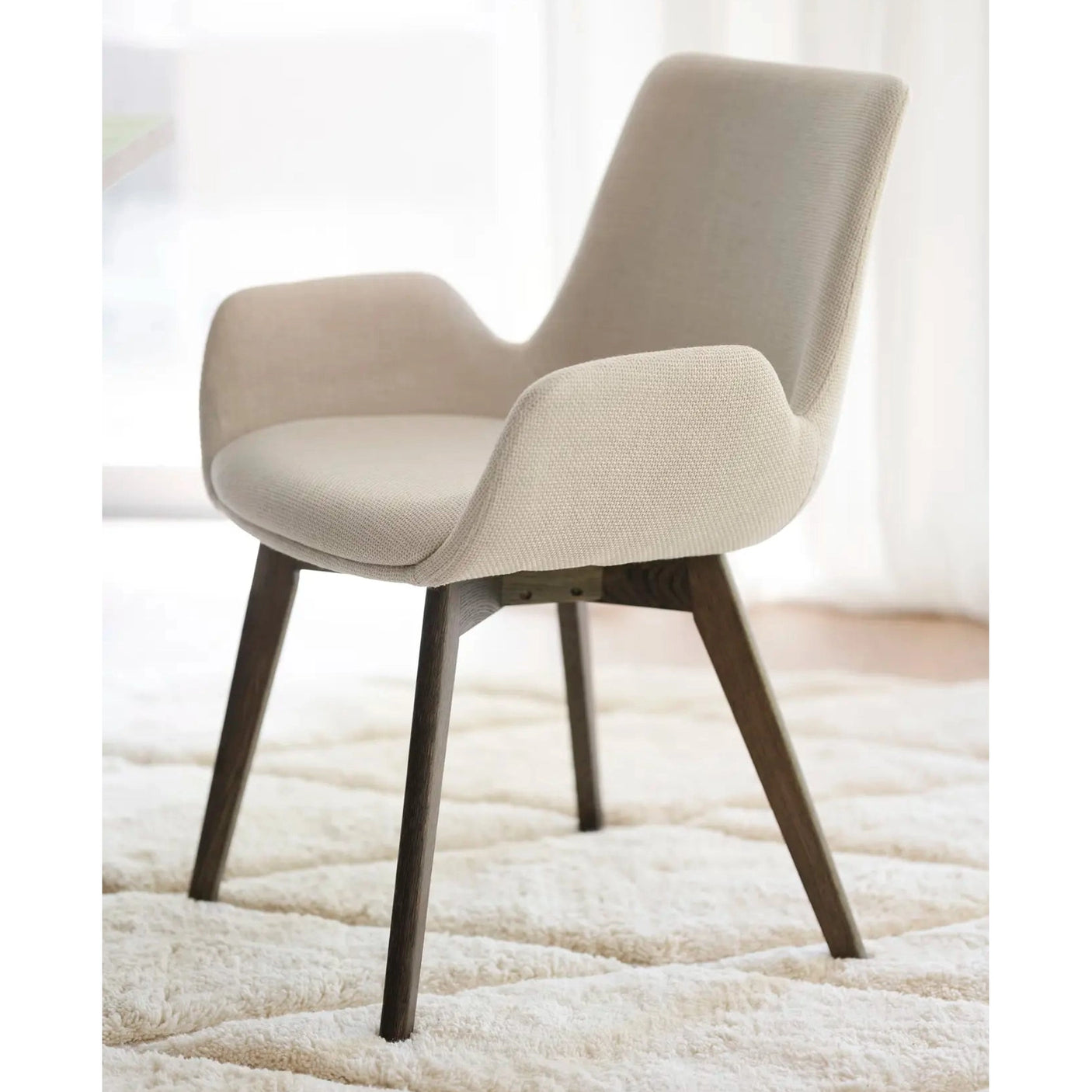 Drimsdale spisestol med armstøtte Rowico Spisestol