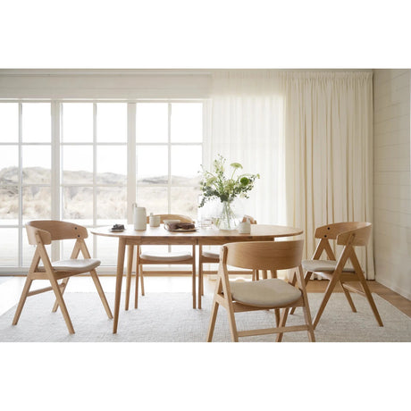 Waterton spisestol med armstøtte Rowico Spisestol