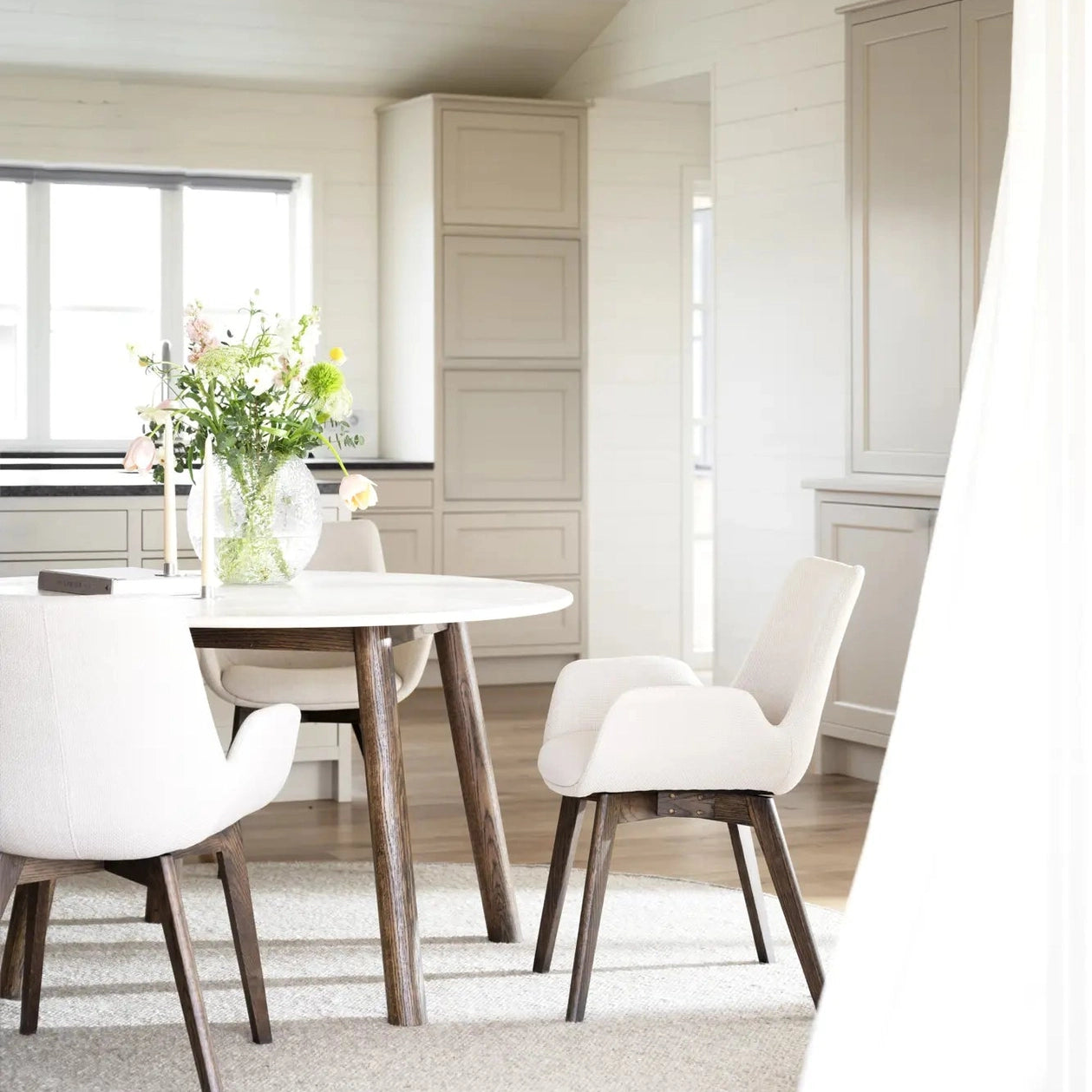 Taransay spisebord Ø125 Rowico Spisebord