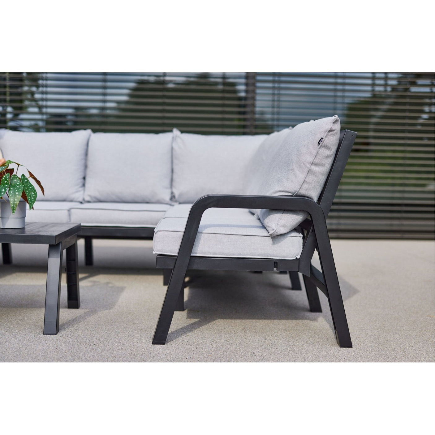 IBIZA Corner Set L with 2 tables Hartman Loungegruppe