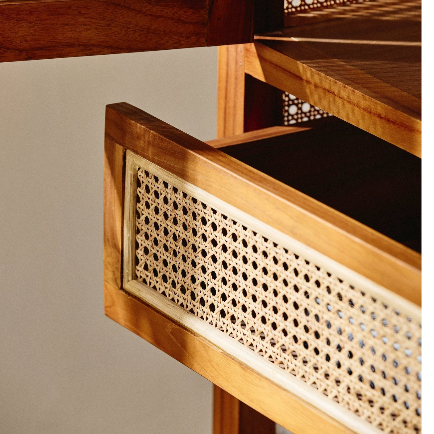 MERGE teak tre skap med 2 låser - 160x100 - natur Nordal CABINETS