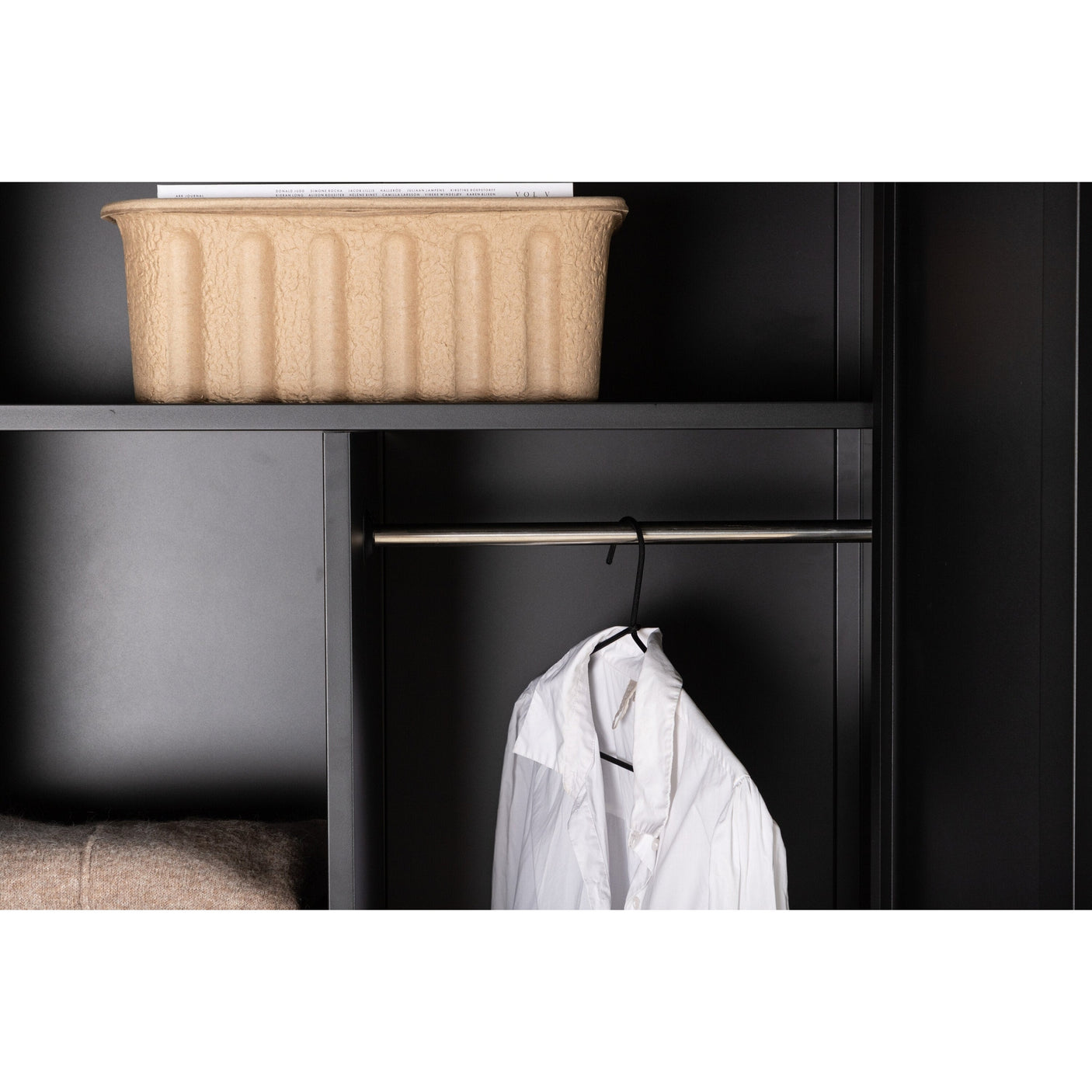 Selvfølgelig! Venture Design Klesskap