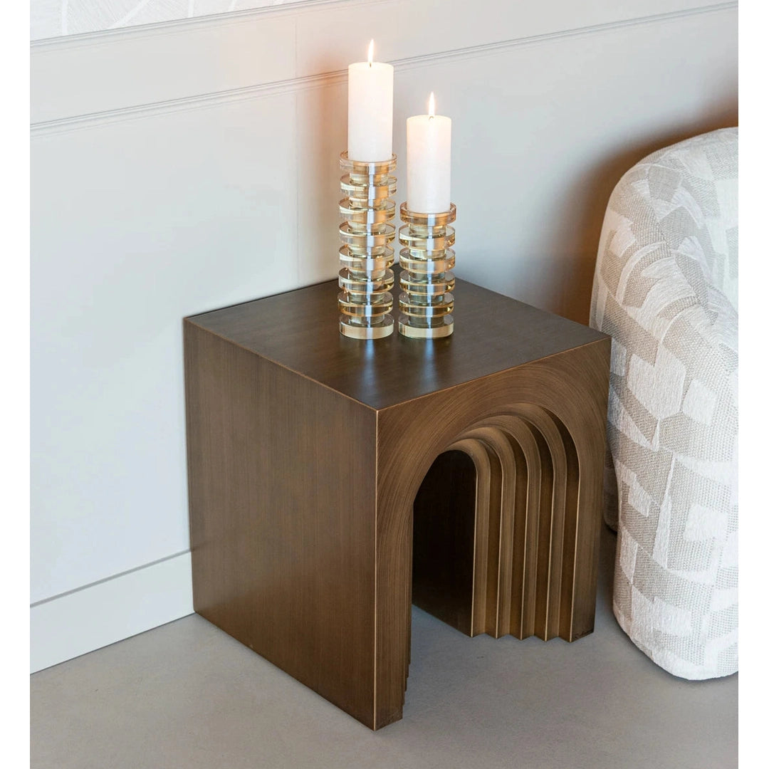 Endebord Vevey børstet gull Richmond Interiors Sidebord