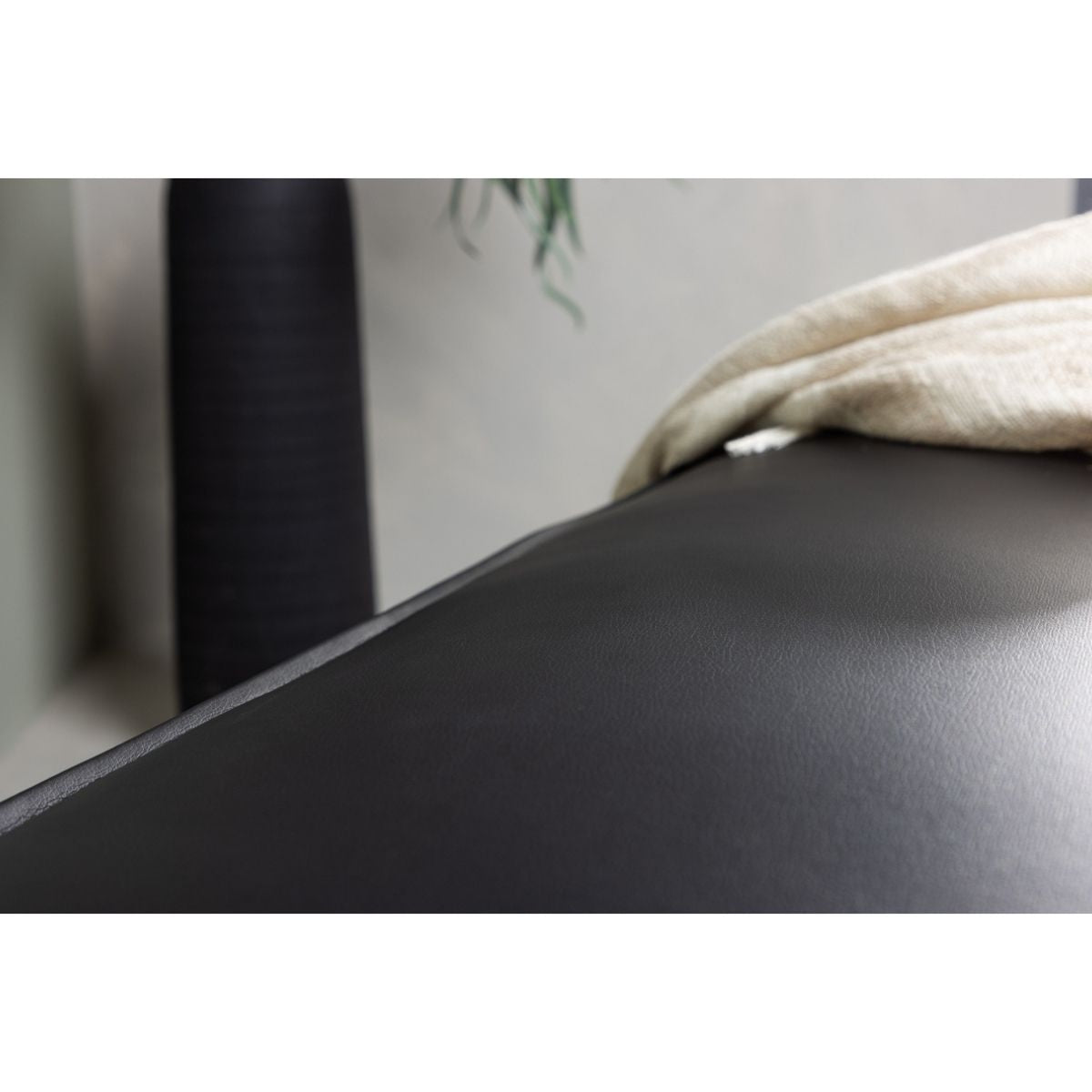 Palermo Pouf Venture Design Pall