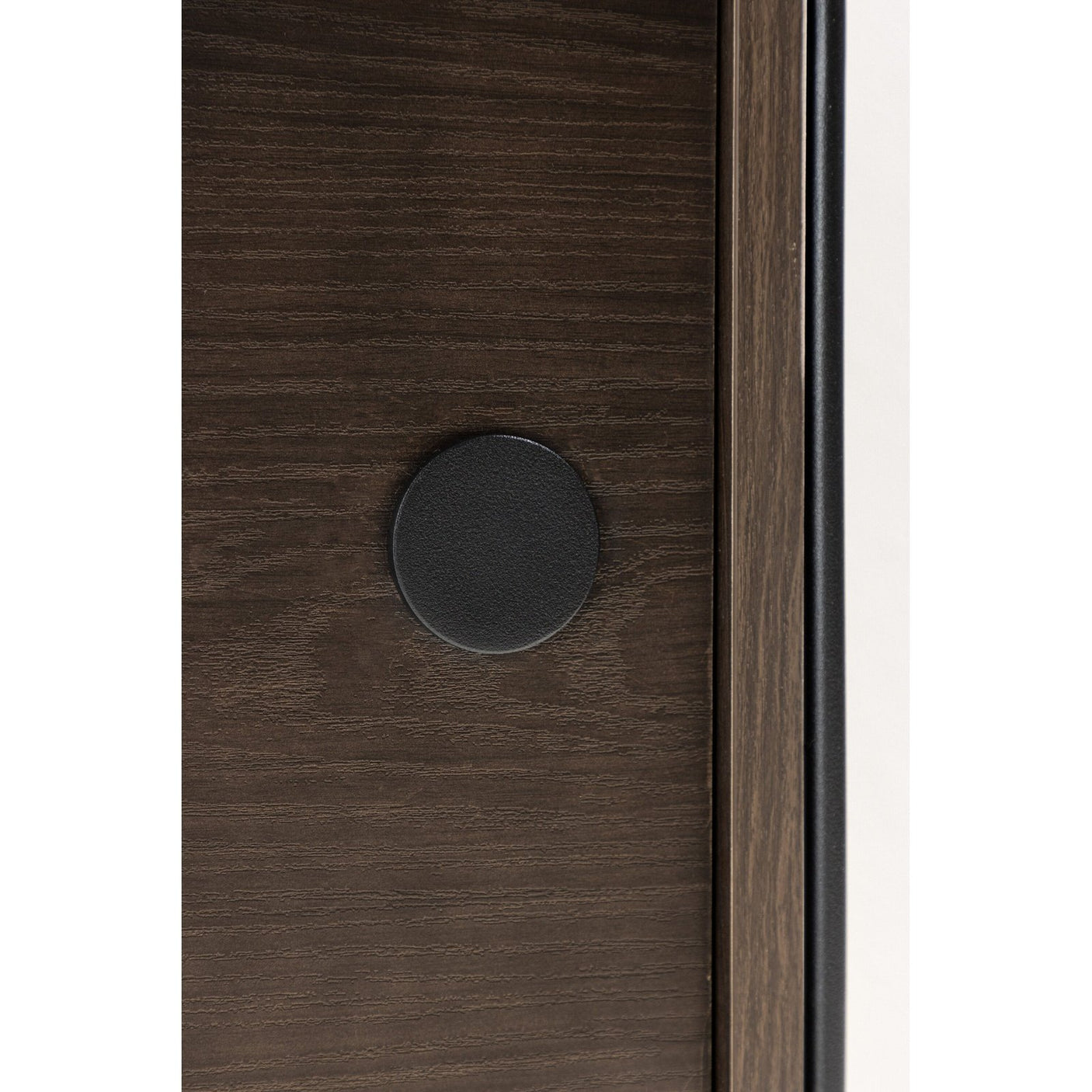 Paris vitrineskap 121 Venture Design Vitrineskap