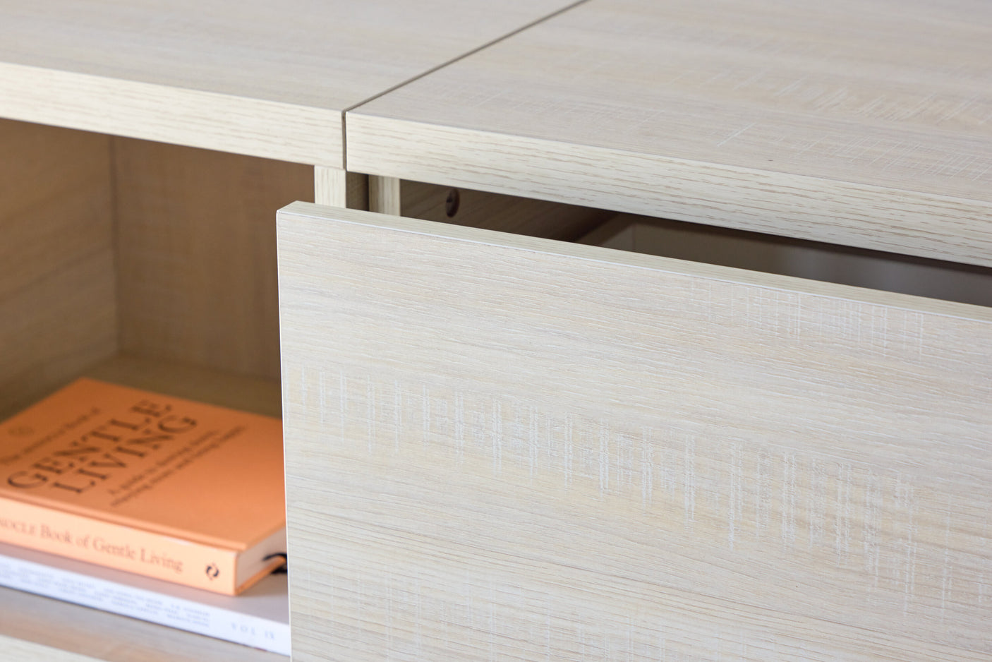 Nomi TV Stativ Venture Design TV-benk