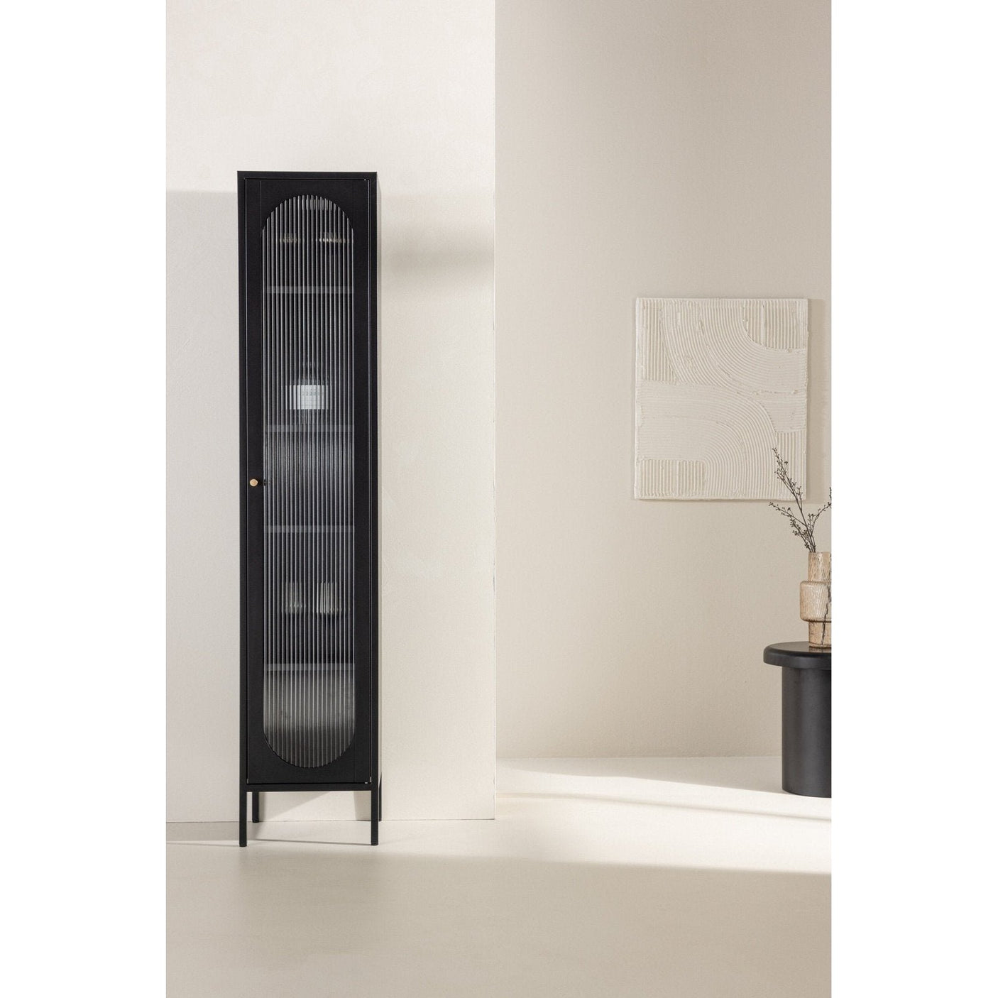 Cali vitrineskap Venture Design Vitrineskap