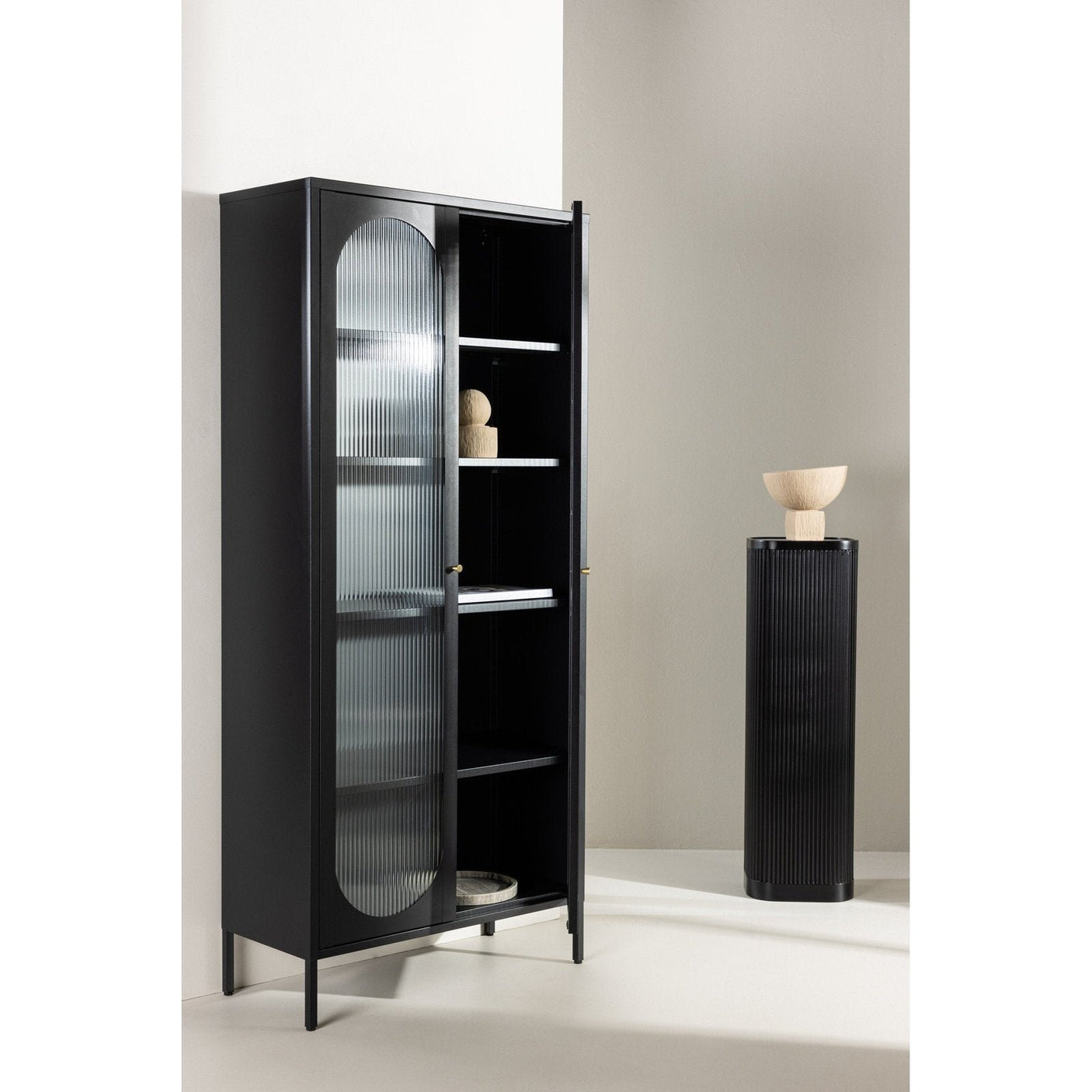 Lima vitrineskap Outlet/lagertømming Venture Design Vitrineskap