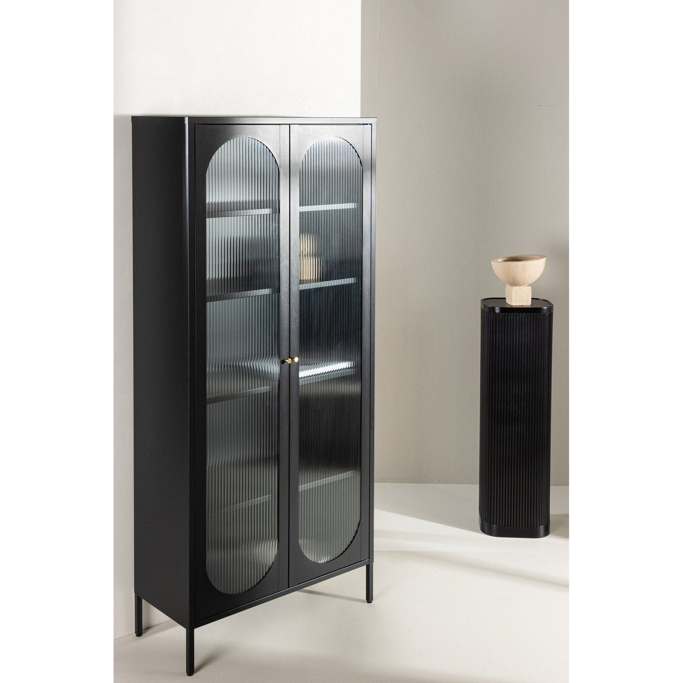 Lima vitrineskap Outlet/lagertømming Venture Design Vitrineskap