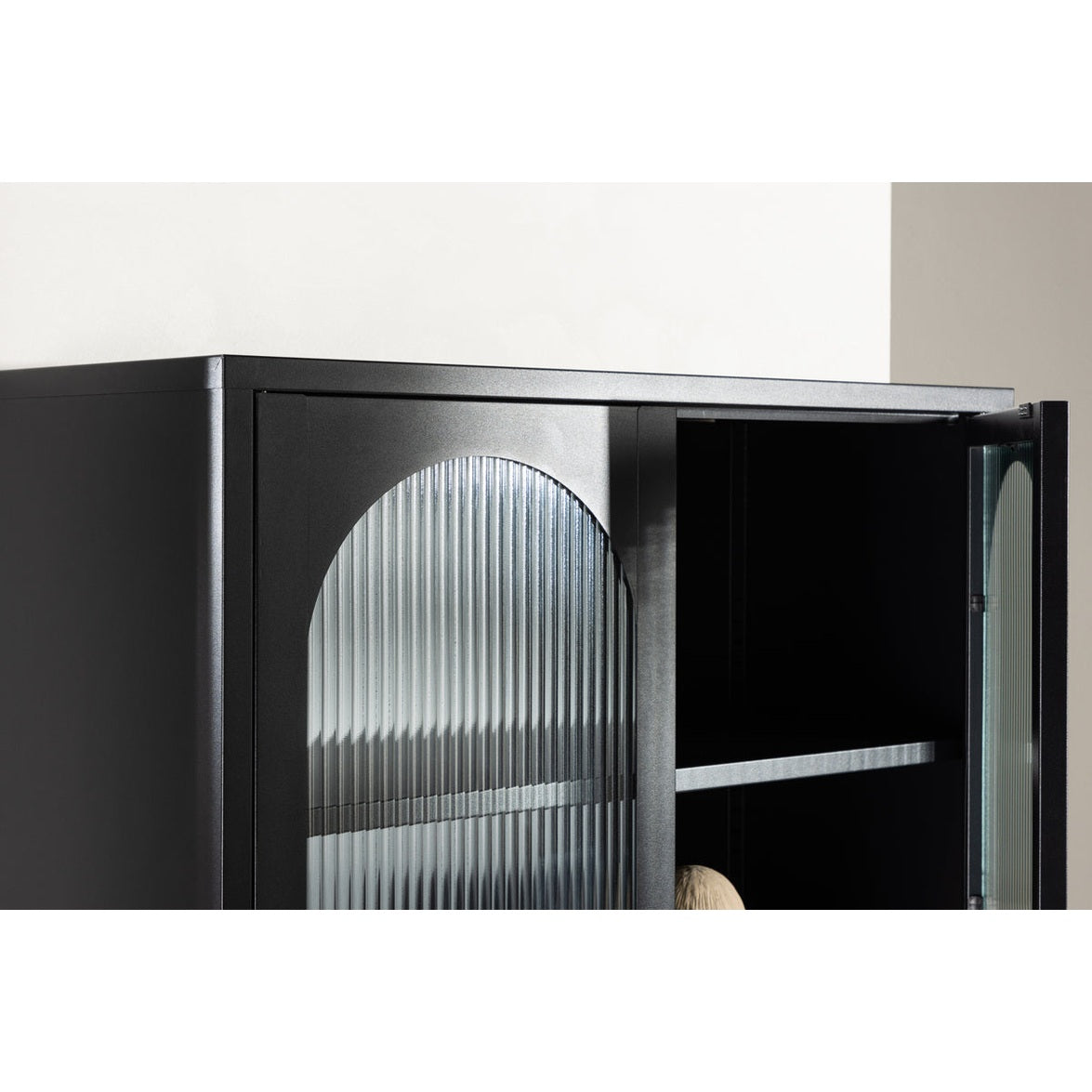 Lima Vitrineskap Venture Design Vitrineskap