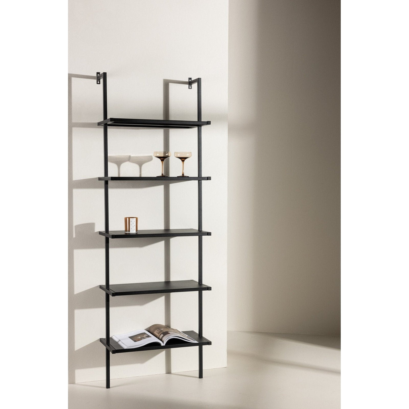 Caracas hylle kun 1 stk Outletvare Venture Design Hylle