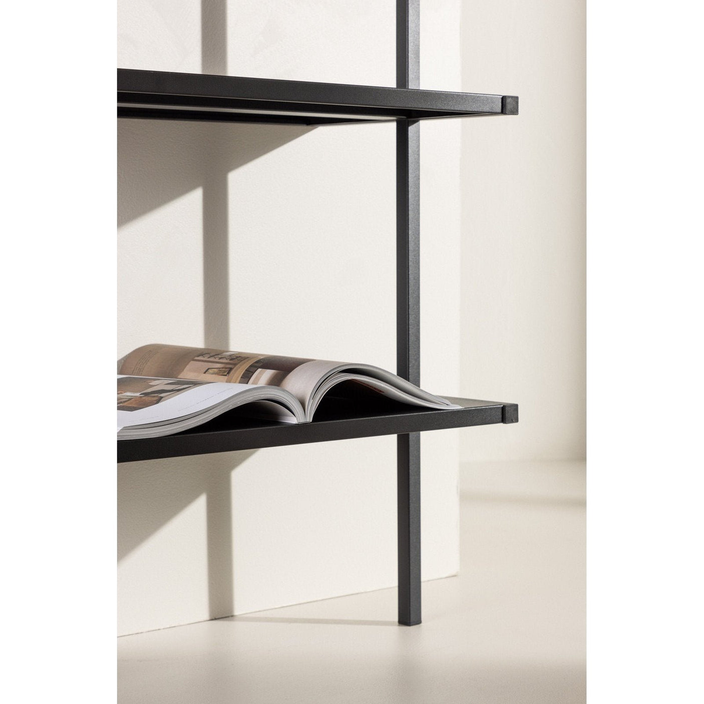 Caracas hylle kun 1 stk Outletvare Venture Design Hylle