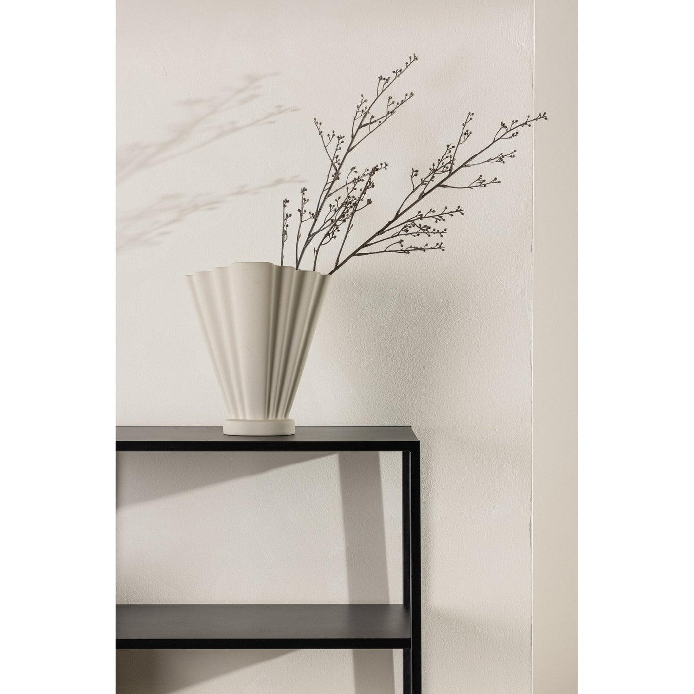 Puno Hylle Venture Design Sidebord