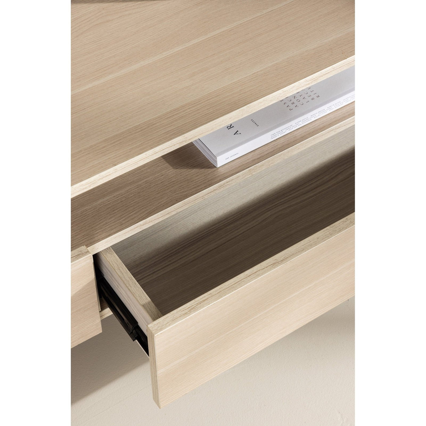 Navarra TV-benk Venture Design TV-benk