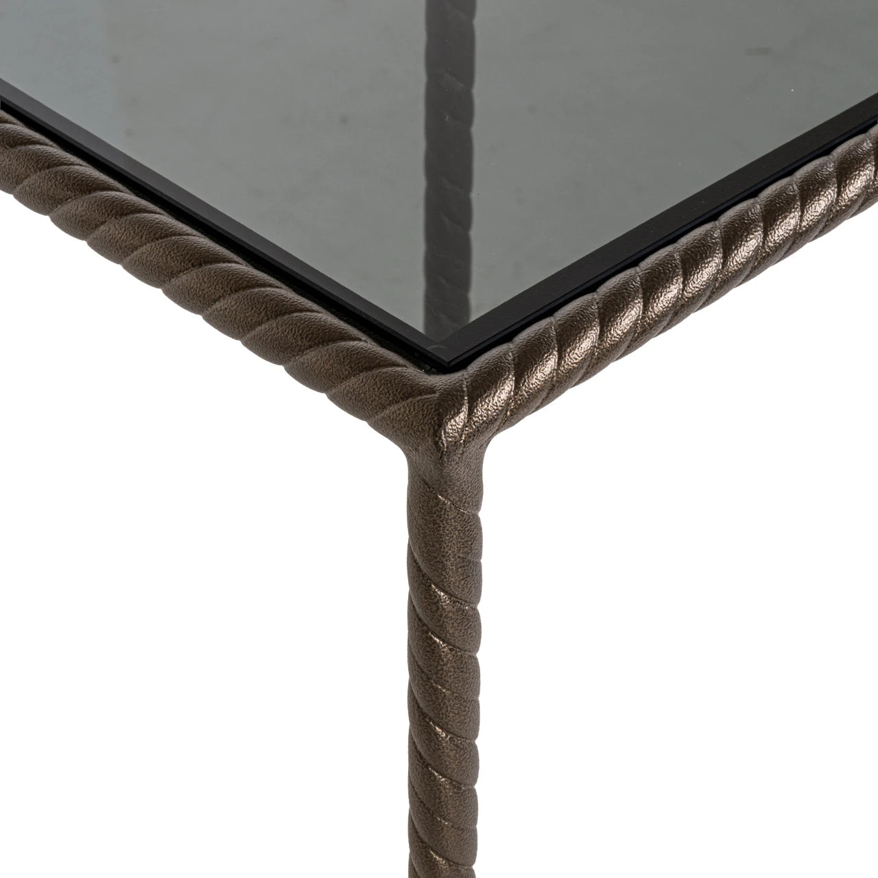 Kolonne Weston gull Richmond Interiors Skap