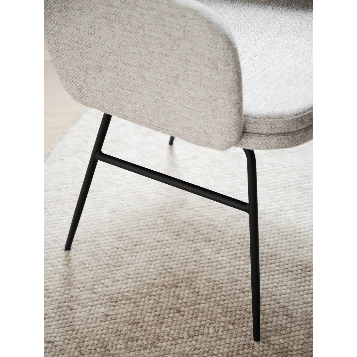 Conklin spisestol med armstøtte Rowico Spisestol