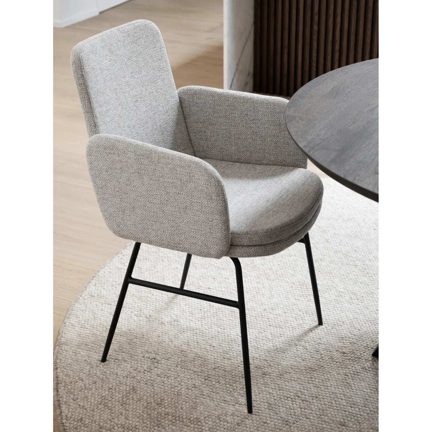 Conklin spisestol med armstøtte Rowico Spisestol