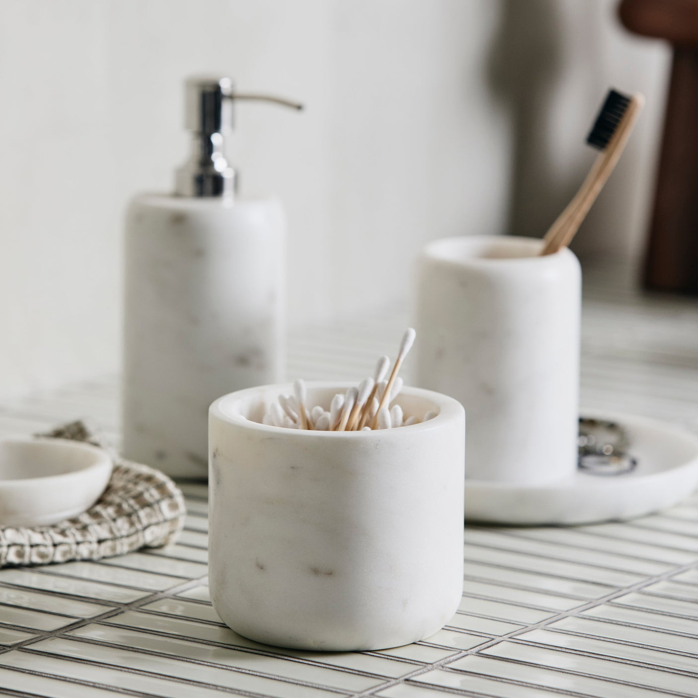 MARBLE marmorsåpenge - h13 cm - hvit Nordal BATHROOM A