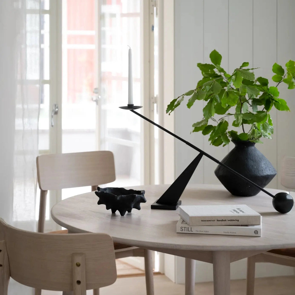 Tyler spisebord m/ ileggsplate Ø120/165 Rowico Spisebord