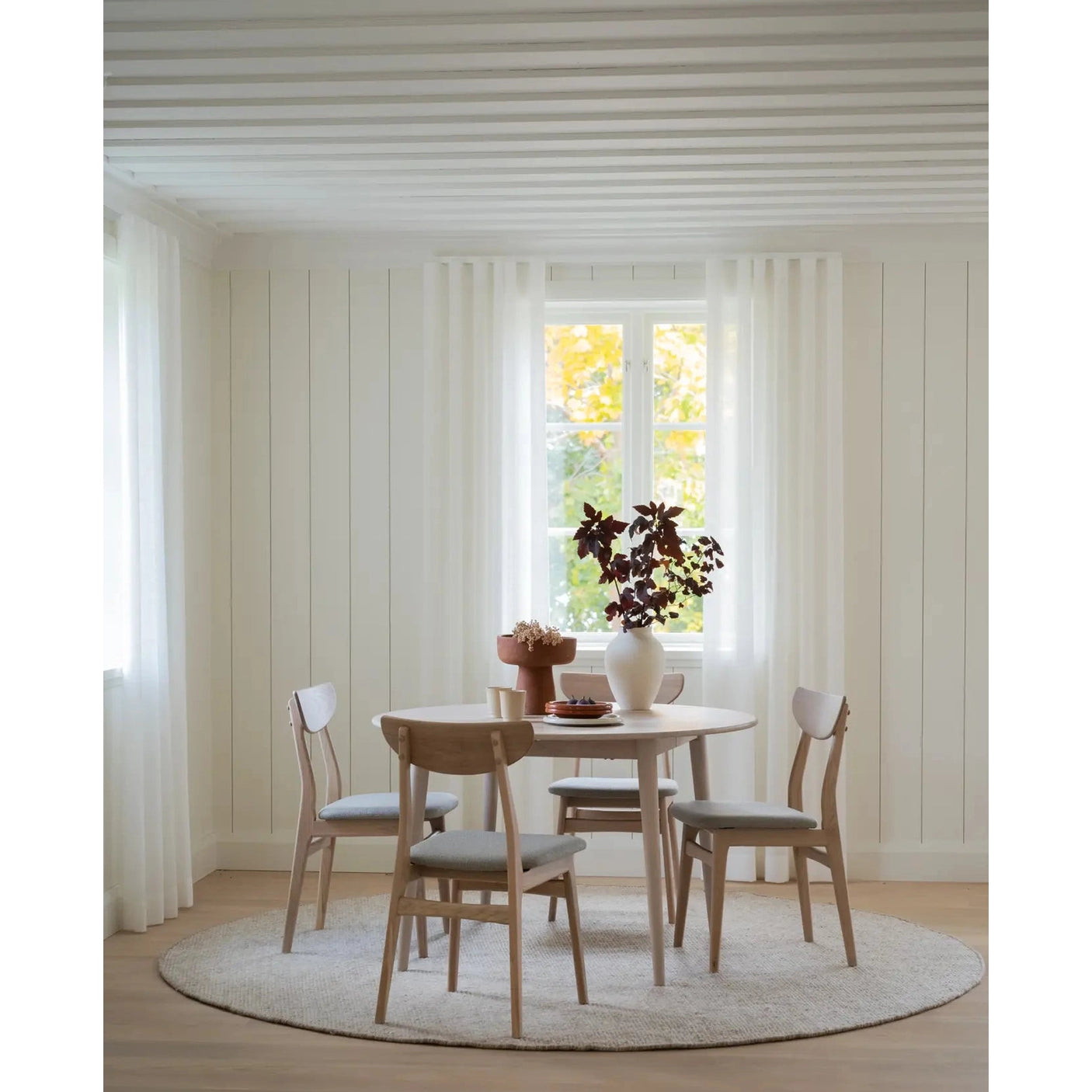 Tyler spisebord m/ ileggsplate Ø120/165 Rowico Spisebord