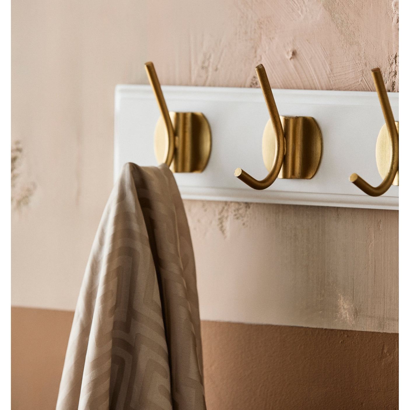 EDGY-kjøtt med 3 unger - hvit Nordal COAT RACKS