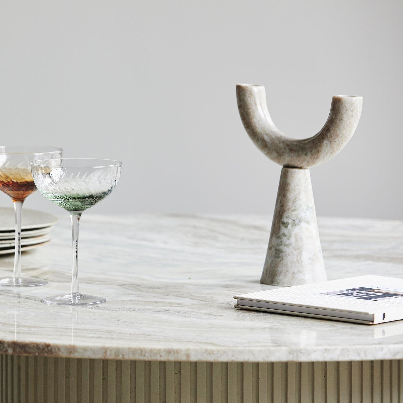 RIF Marmor lysestake - h26,5 cm - lysbrun Nordal CANDLEHOLD