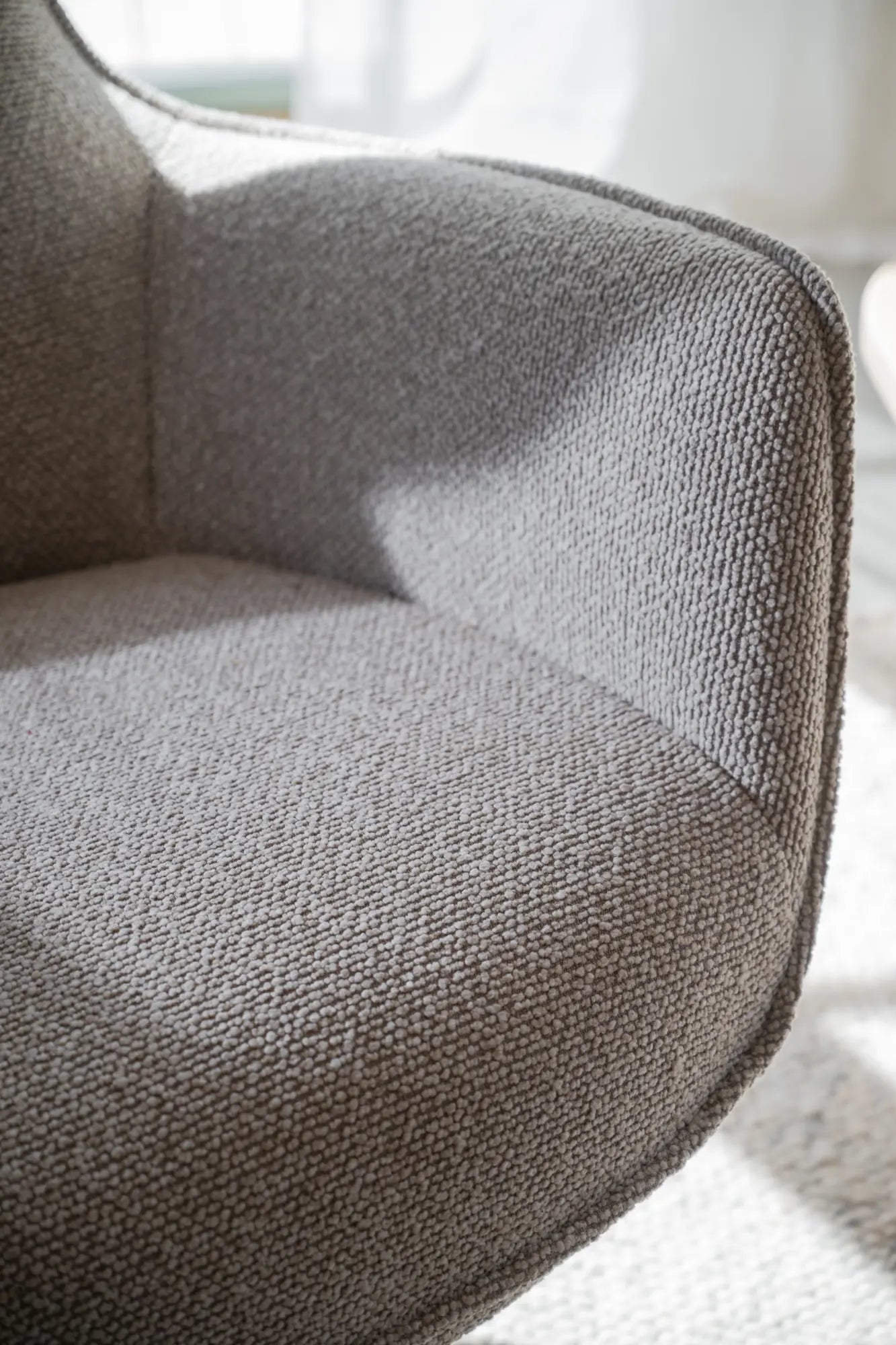 Jenkins lenestol med pall Rowico Lenestol