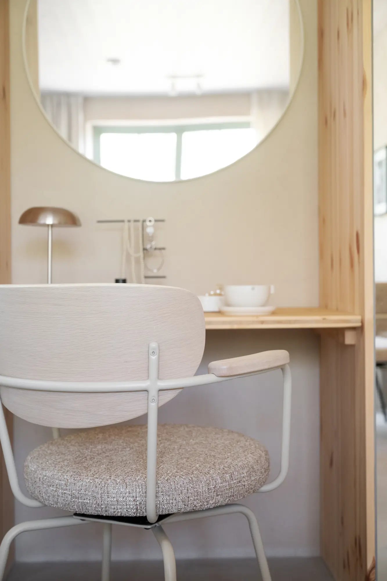 Merrick Spisestol med sving Rowico Spisestol