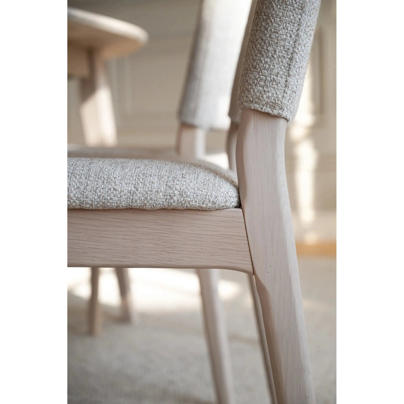 Kerwin spisestol Rowico Spisestol