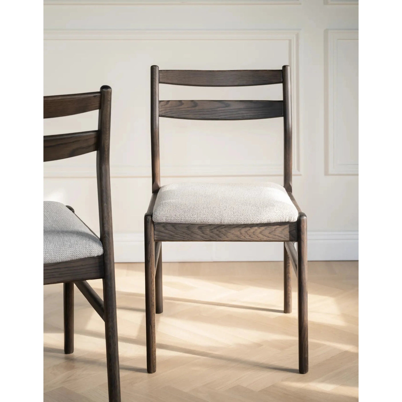 Kerwin spisestol Rowico Spisestol