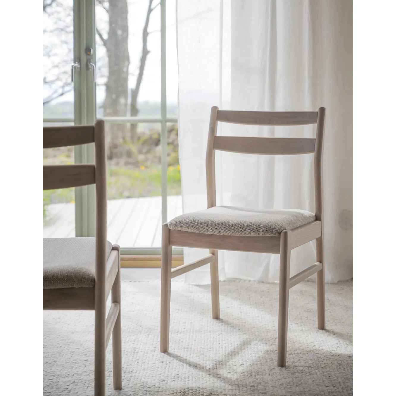 Kerwin spisestol Rowico Spisestol