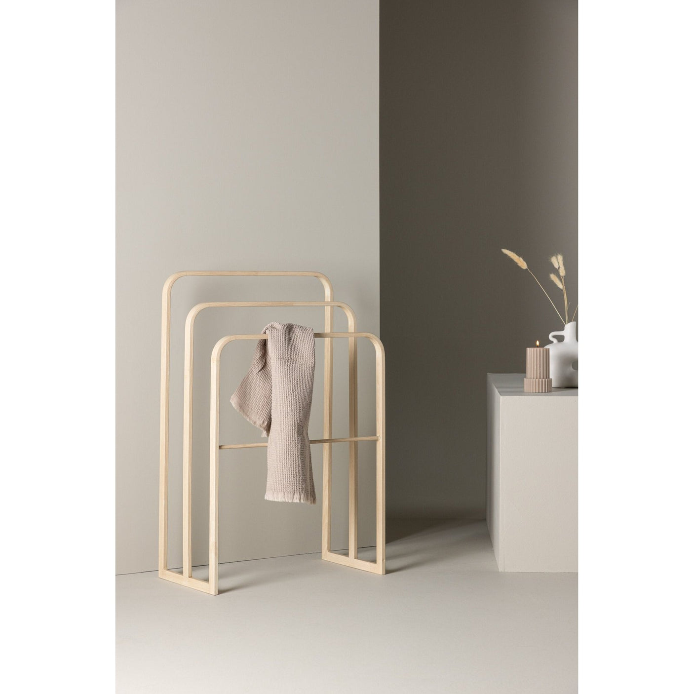 Drammen kleshenger Venture Design Kleshenger