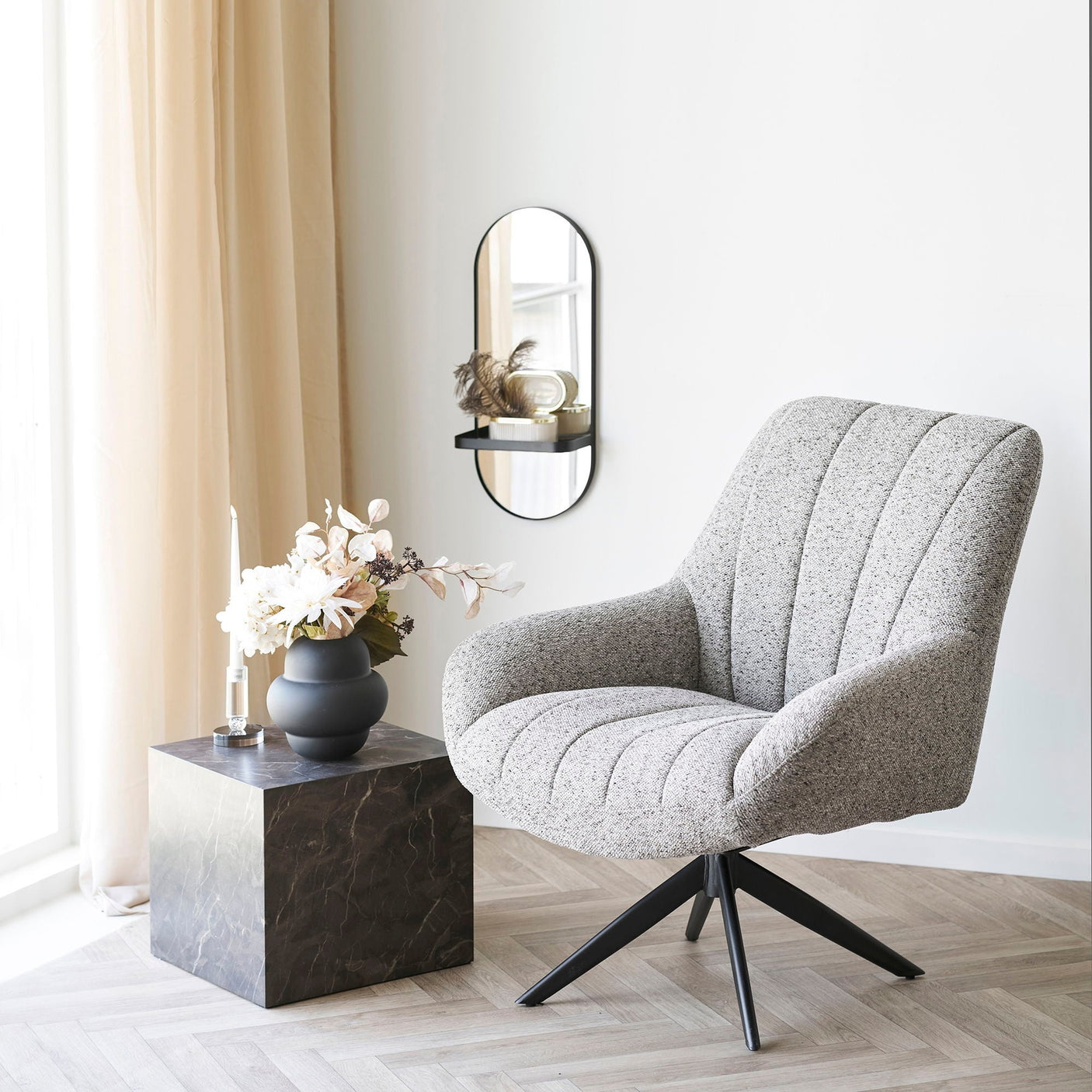 Vase. Bare svare uten noen forklaring House Nordic Varetype