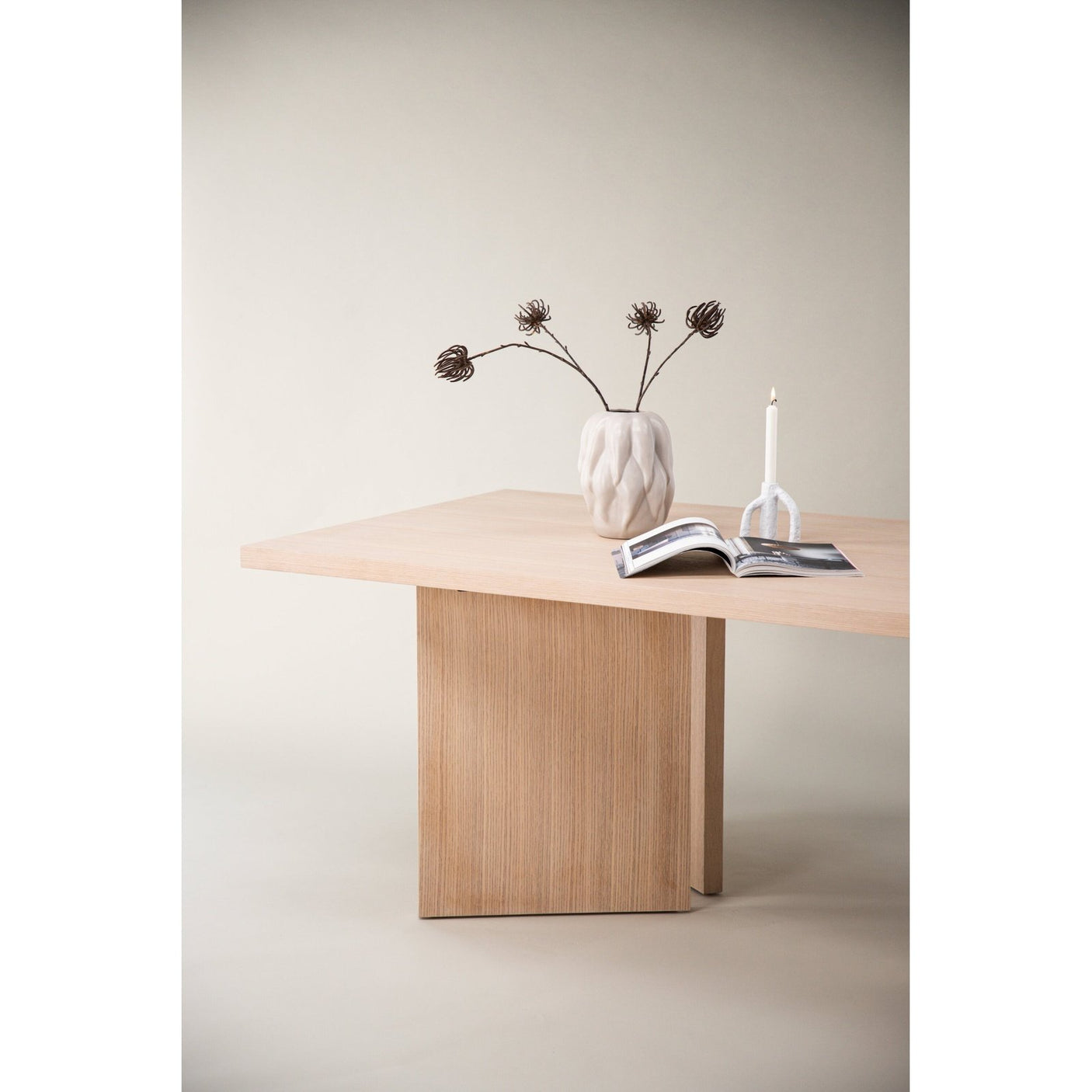 Bassholmen spisebord Venture Design Spisebord