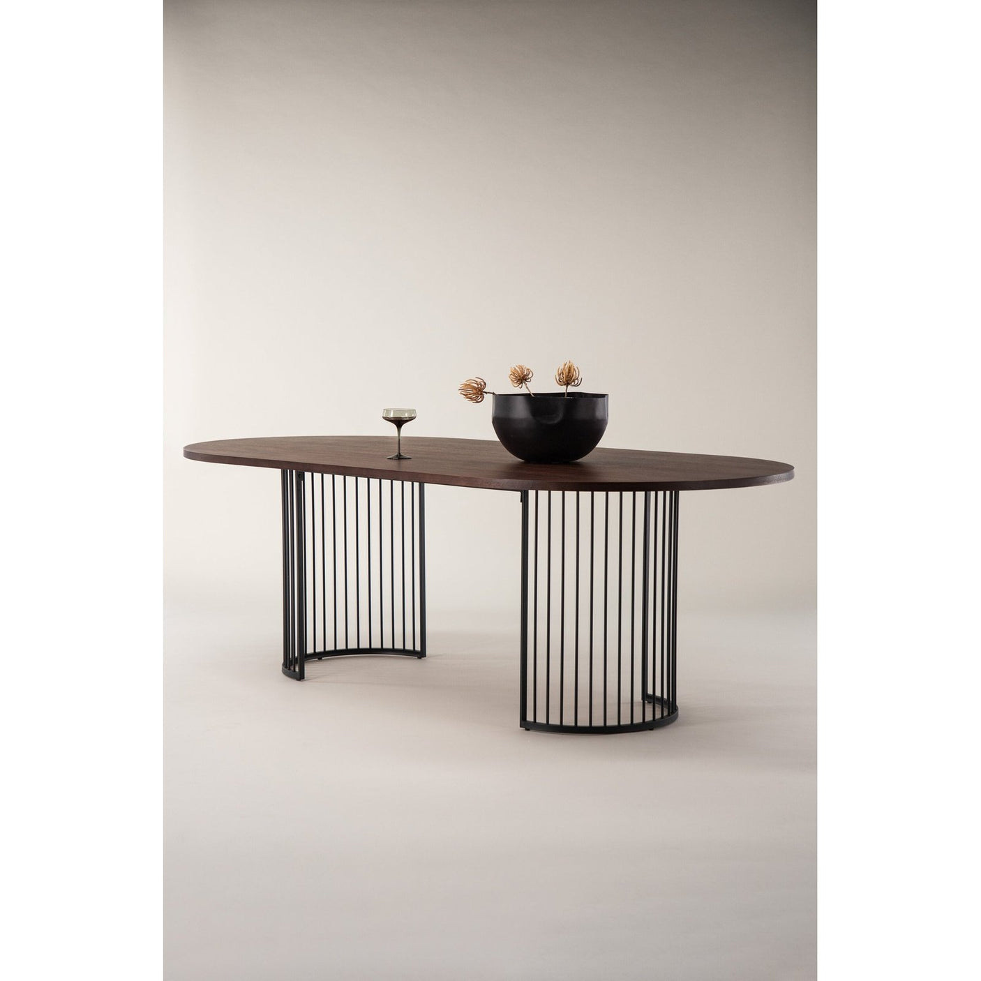 Hamneskär spisebord Venture Design Spisebord