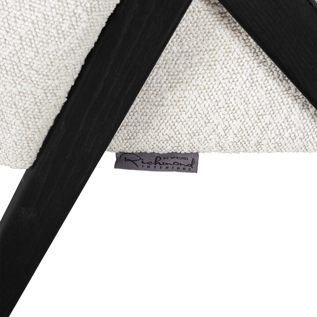 Lounge chair Mia hvit bouclé Richmond Interiors Lenestol